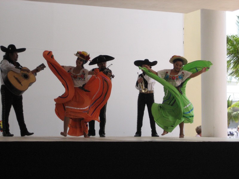 Flamenco Dancers in Cozumel Marketplace