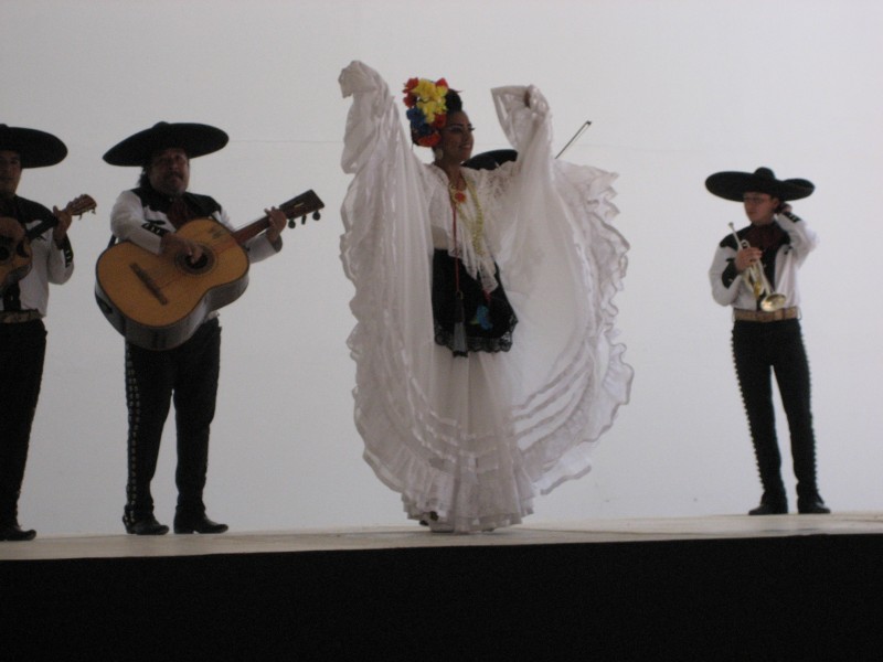 Flamenco Dancers in Cozumel Marketplace