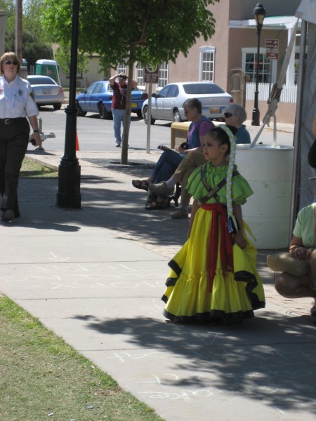 Old Messila - Children Dancing